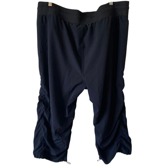 NEW SPYDER Capri Jogger Pants Black Size XXL Ruched Detail Adjustable Tie Hem - Picture 3 of 5